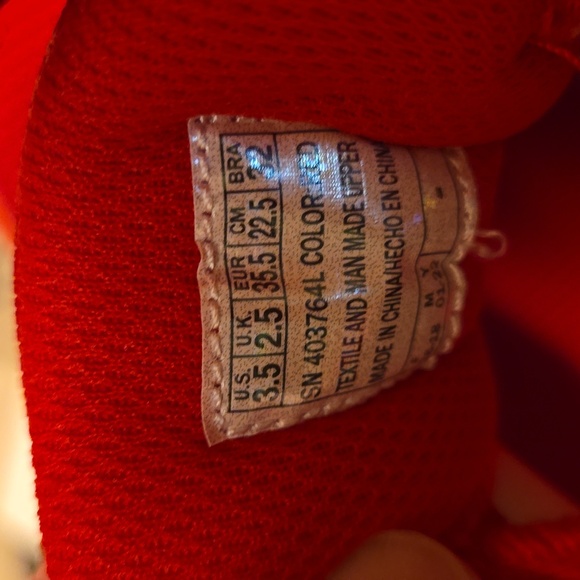 New in box Boys red Skechers Selectors Sneakers 3.5 - Picture 6 of 10